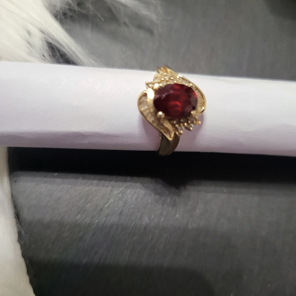 14k gold Garnet & Diamond bypass ring - Picture 3 of 8